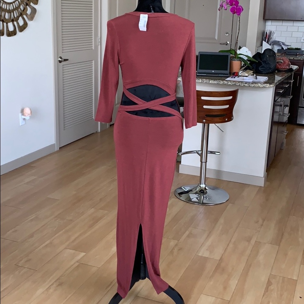 Fitted knit maxi dress with open lower back & slit